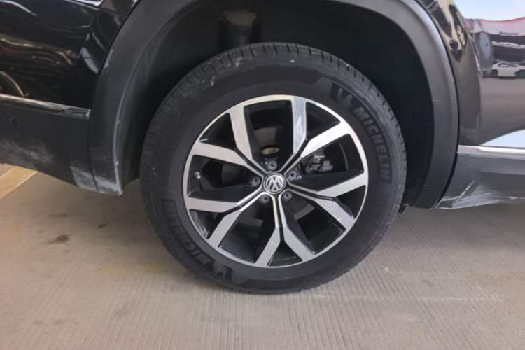 Used Volkswagen Teramont 2019 330TSI Two-Wheel-Drive Luxury Edition China V Standard Exterior 3