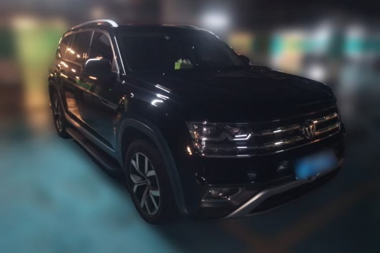 Used Volkswagen Teramont 2019 330TSI Two-Wheel-Drive Luxury Edition China V Standard Front Right 45 Deg
