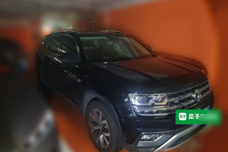 Used Volkswagen Teramont 2019 330TSI Two-Wheel-Drive Luxury Edition China VI Standard Front Right 45 Deg