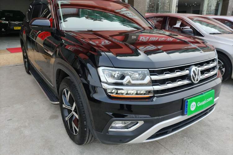 Used Volkswagen Teramont 2019 330TSI Two-Wheel-Drive Luxury Edition China V Standard Front Right 45 Deg