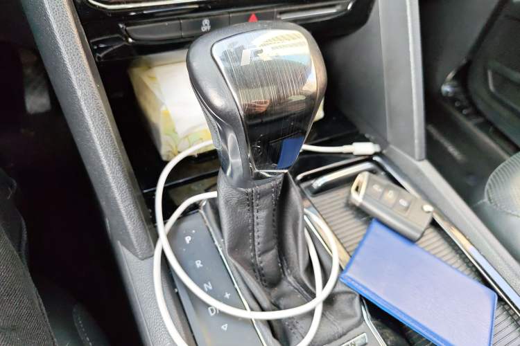 Used Volkswagen Teramont 2019 380TSI Four-Wheel Drive Luxury Version China V Standard Gear Lever
