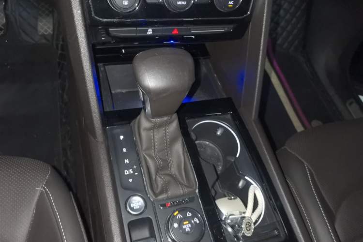 Used Volkswagen Teramont 2019 380TSI Four-Wheel Drive Luxury Version China V Standard Gear Lever
