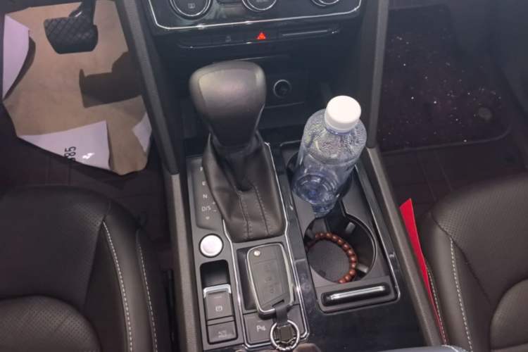 Used Volkswagen Teramont 2019 330TSI Two-Wheel-Drive Luxury Edition China V Standard Gear Lever