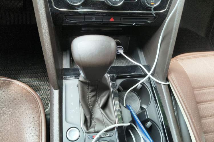 Used Volkswagen Teramont 2019 380TSI Four-Wheel Drive Luxury Version China VI Standard Gear Lever