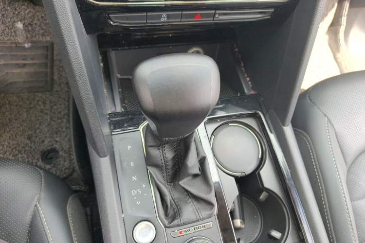Used Volkswagen Teramont 2019 380TSI Four-Wheel Drive Luxury Version China VI Standard Gear Lever