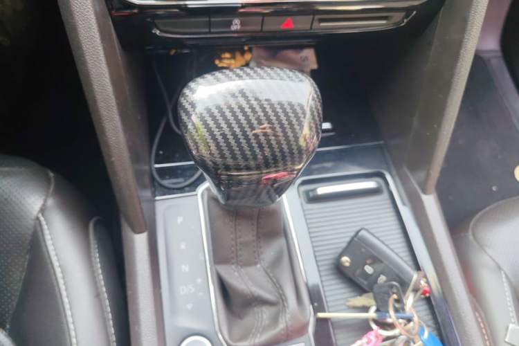 Used Volkswagen Teramont 2019 380TSI Four-Wheel Drive Luxury Version China V Standard Gear Lever