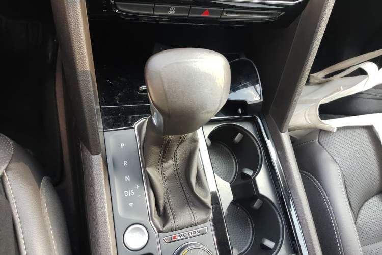 Used Volkswagen Teramont 2019 380TSI Four-Wheel Drive Luxury Version China VI Standard Gear Lever