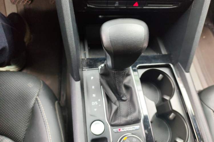 Used Volkswagen Teramont 2019 380TSI Four-Wheel Drive Luxury Version China VI Standard Gear Lever