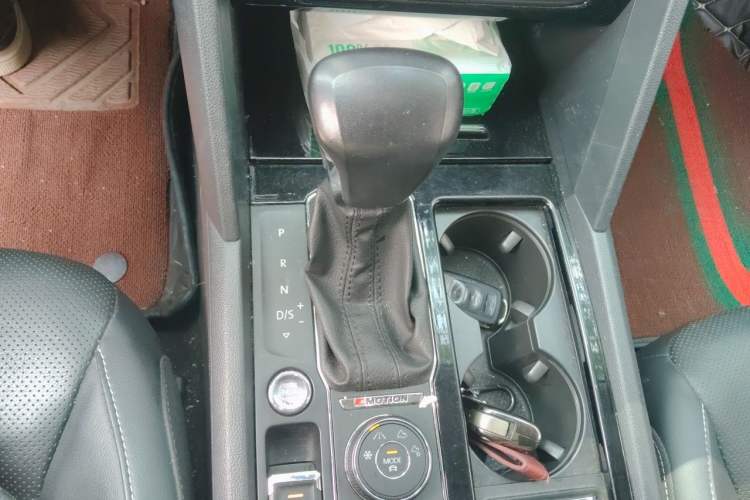 Used Volkswagen Teramont 2019 380TSI Four-Wheel Drive Luxury Version China V Standard Gear Lever