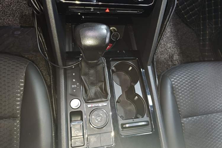 Used Volkswagen Teramont 2019 380TSI Four-Wheel Drive Comfort Edition China VI Standard Gear Lever