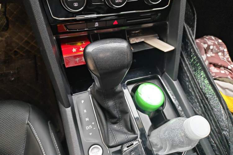 Used Volkswagen Teramont 2019 330TSI Two-Wheel-Drive Luxury Edition China VI Standard Gear Lever