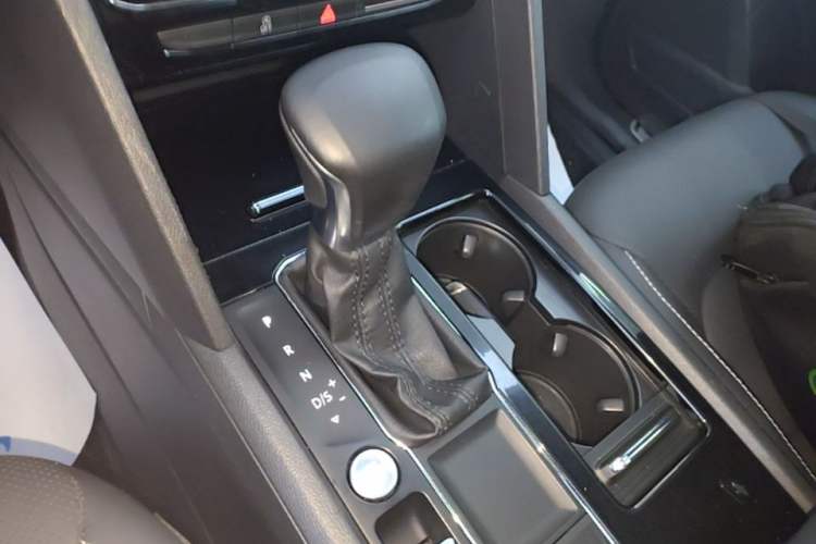 Used Volkswagen Teramont 2019 330TSI Two-Wheel-Drive Luxury Edition China V Standard Gear Lever