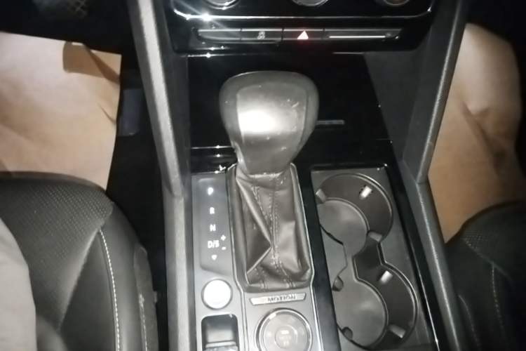 Used Volkswagen Teramont 2019 380TSI Four-Wheel Drive Luxury Version China V Standard Gear Lever