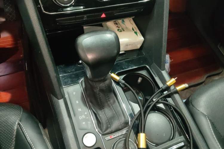 Used Volkswagen Teramont 2019 380TSI Four-Wheel Drive Luxury Version China V Standard Gear Lever