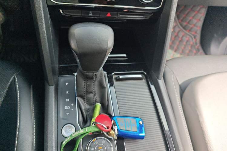 Used Volkswagen Teramont 2019 380TSI Four-Wheel Drive Luxury Version China VI Standard Gear Lever