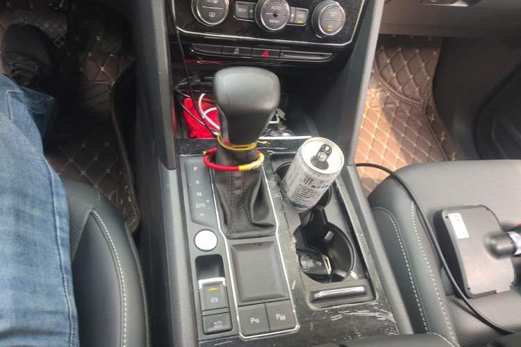 Used Volkswagen Teramont 2019 330TSI Two-Wheel-Drive Luxury Edition China VI Standard Gear Lever