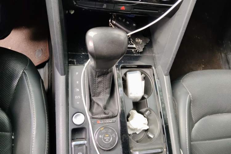 Used Volkswagen Teramont 2019 380TSI Four-Wheel Drive Luxury Version China VI Standard Gear Lever