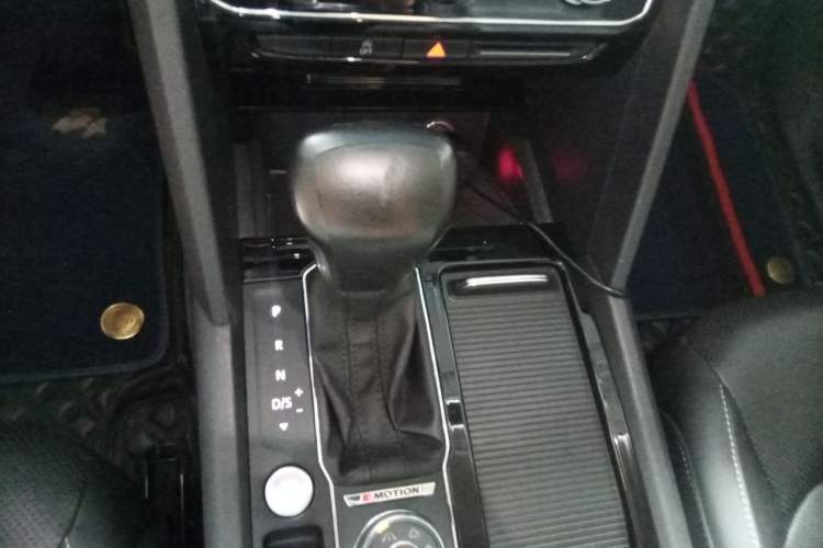 Used Volkswagen Teramont 2019 380TSI Four-Wheel Drive Luxury Version China VI Standard Gear Lever
