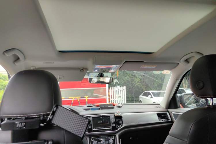 Used Volkswagen Teramont 2019 330TSI Two-Wheel-Drive Luxury Edition China V Standard Headliner