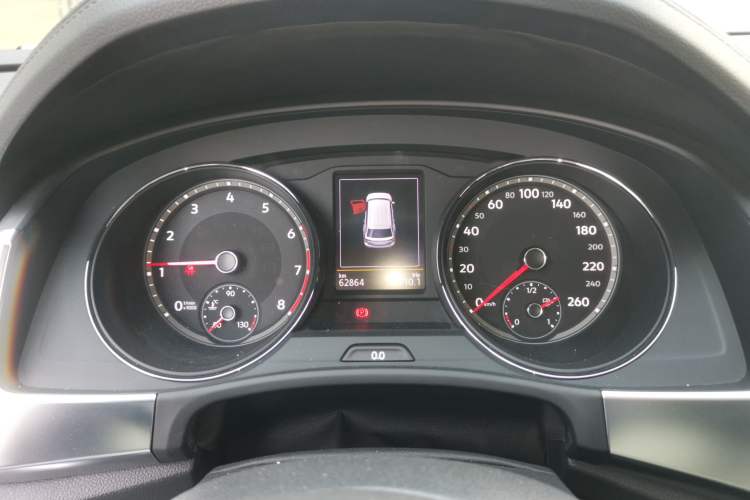 Used Volkswagen Teramont 2019 330TSI Two-Wheel-Drive Luxury Edition China VI Standard Instrument Cluster