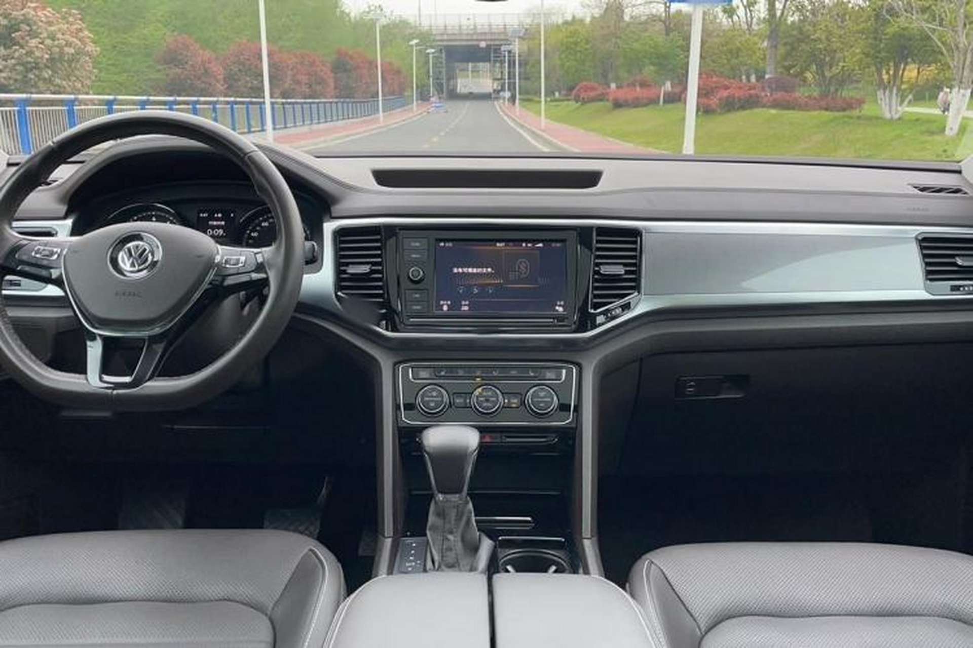 Used Volkswagen Teramont 2019 380TSI Four-Wheel Drive Luxury Version China V Standard Interior 1