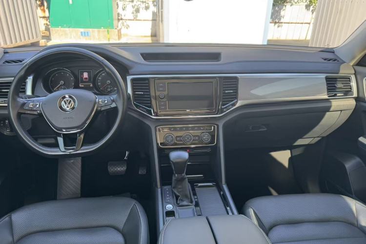 Used Volkswagen Teramont 2019 330TSI Two-Wheel-Drive Luxury Edition China VI Standard Interior 2