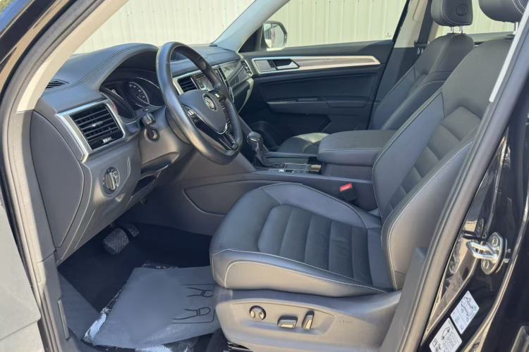 Used Volkswagen Teramont 2019 330TSI Two-Wheel-Drive Luxury Edition China VI Standard Interior 3