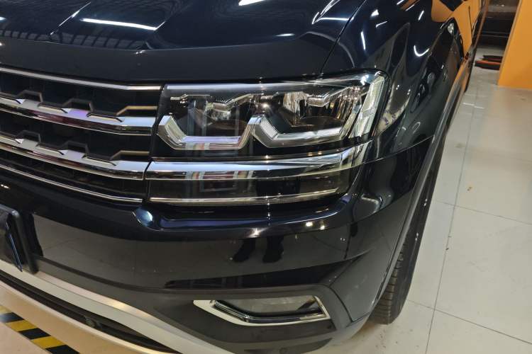 Used Volkswagen Teramont 2019 330TSI Two-Wheel-Drive Luxury Edition China VI Standard Left Front Headlight