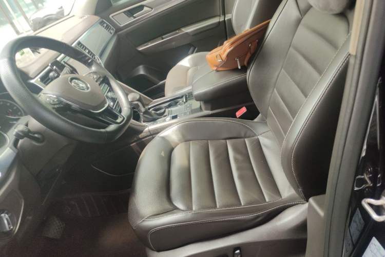 Used Volkswagen Teramont 2019 330TSI Two-Wheel-Drive Luxury Edition China VI Standard Left Front Seat