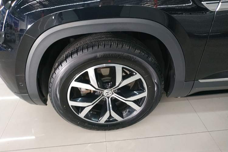 Used Volkswagen Teramont 2019 380TSI Four-Wheel Drive Luxury Version China VI Standard Left Front Wheel Hub