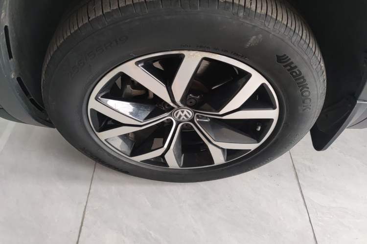 Used Volkswagen Teramont 2019 380TSI Four-Wheel Drive Luxury Version China VI Standard Left Front Wheel Hub