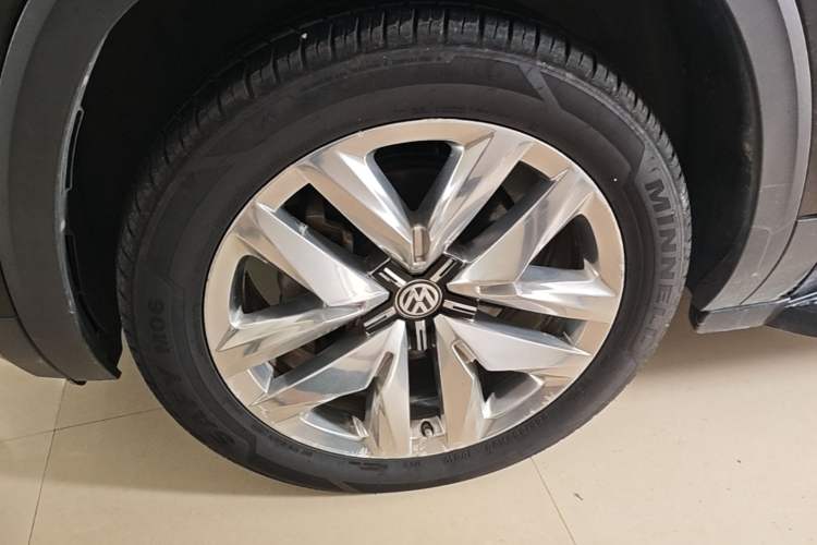 Used Volkswagen Teramont 2019 530 V6 Four-Wheel Drive Flagship Version China V Standard Left Front Wheel Hub