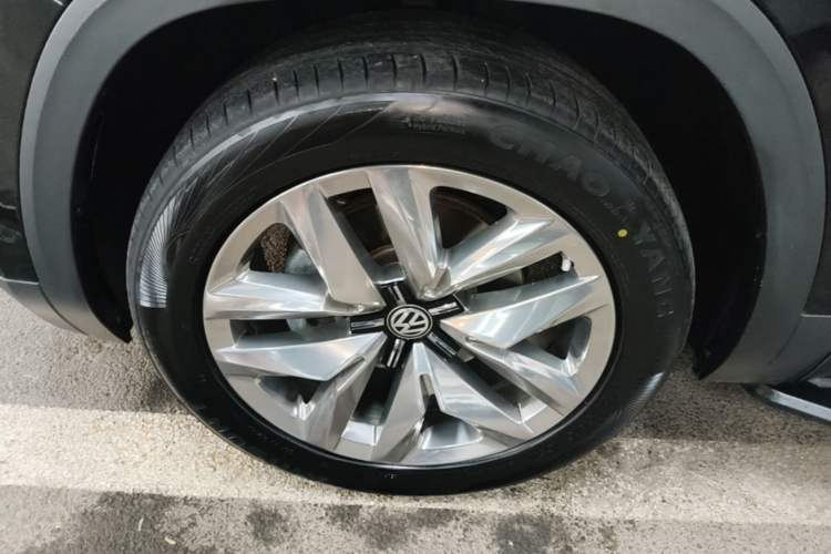 Used Volkswagen Teramont 2019 380TSI Four-Wheel Drive Flagship Model China VI Left Front Wheel Hub