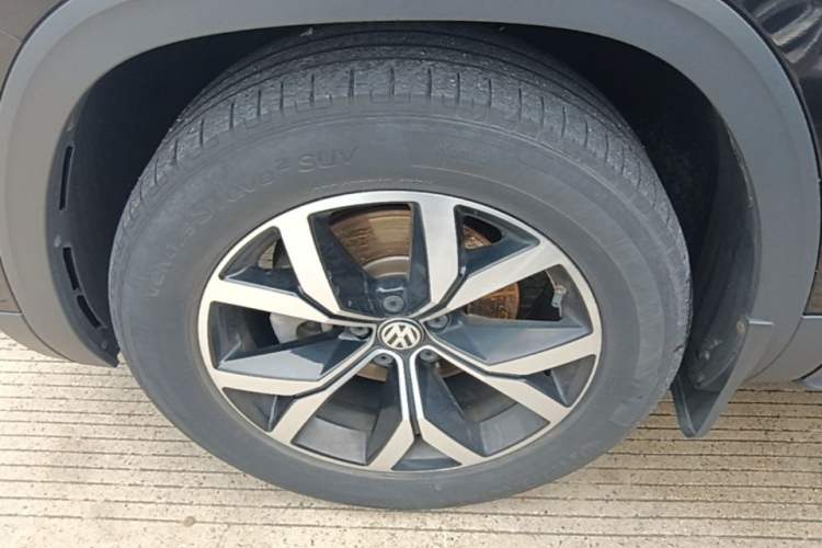 Used Volkswagen Teramont 2019 380TSI Four-Wheel Drive Luxury Version China V Standard Left Front Wheel Hub