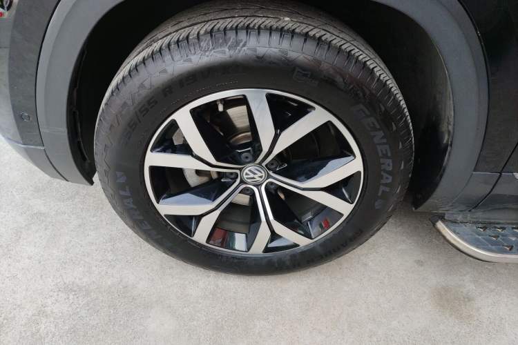 Used Volkswagen Teramont 2019 330TSI Two-Wheel-Drive Luxury Edition China V Standard Left Front Wheel Hub