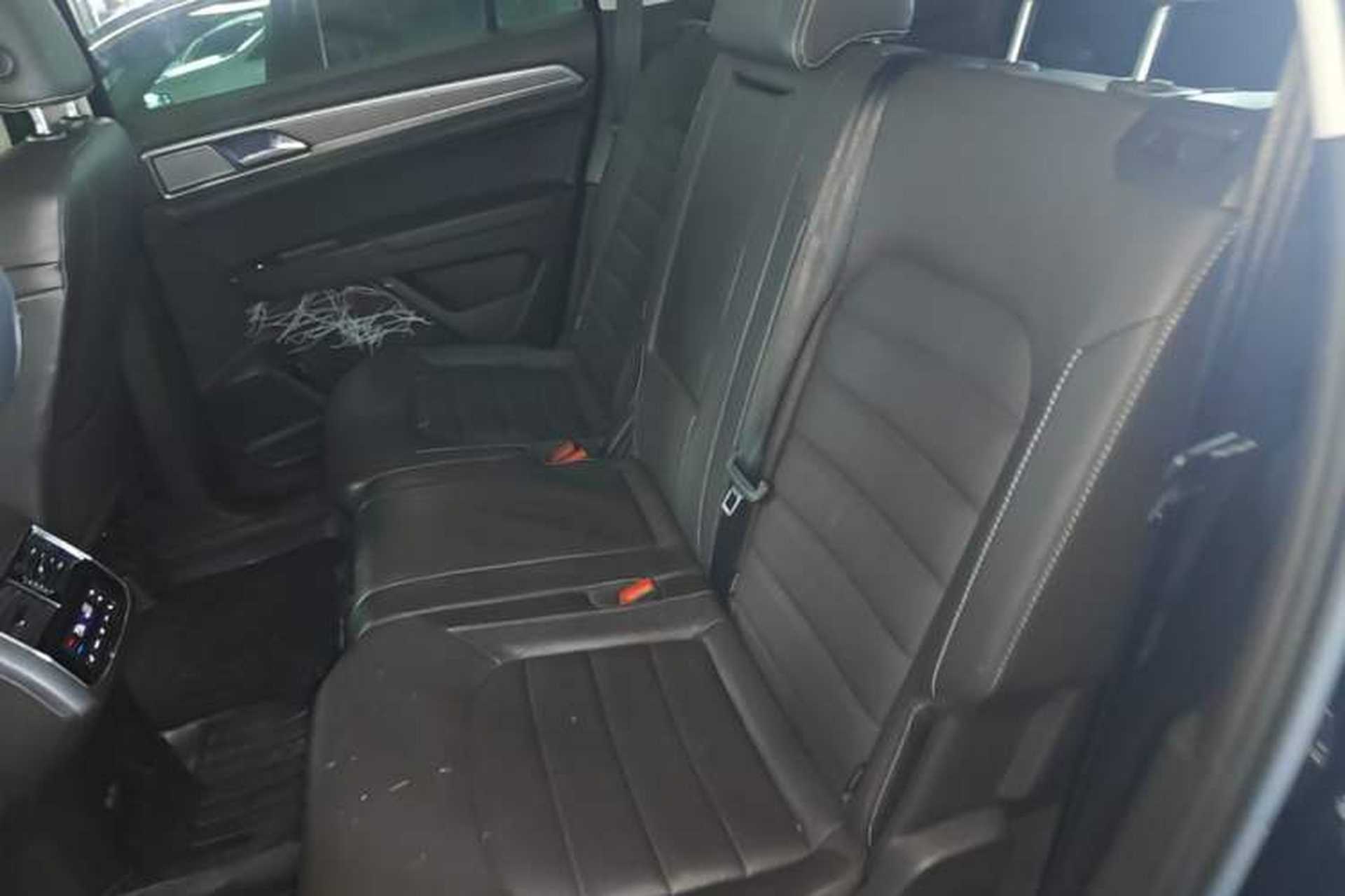Used Volkswagen Teramont 2019 330TSI Two-Wheel-Drive Luxury Edition China V Standard Left Rear Seat