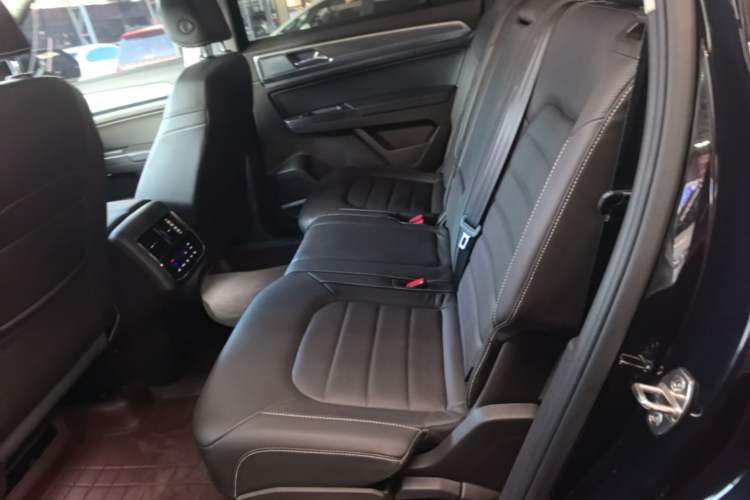 Used Volkswagen Teramont 2019 330TSI Two-Wheel-Drive Luxury Edition China V Standard Left Rear Seat