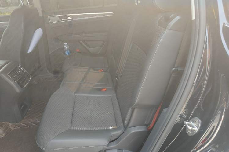 Used Volkswagen Teramont 2019 380TSI Four-Wheel Drive Comfort Edition China V Standard Left Rear Seat