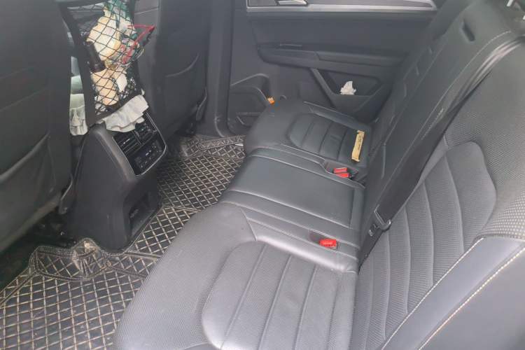 Used Volkswagen Teramont 2019 330TSI Two-Wheel-Drive Luxury Edition China V Standard Left Rear Seat