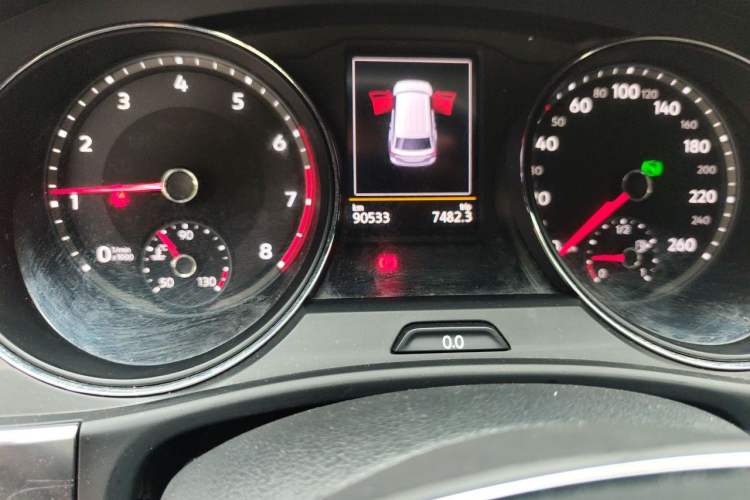 Used Volkswagen Teramont 2019 380TSI Four-Wheel Drive Luxury Version China VI Standard Odometer Close Up