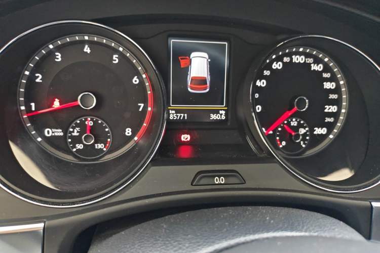 Used Volkswagen Teramont 2019 330TSI Two-Wheel-Drive Luxury Edition China VI Standard Odometer Close Up