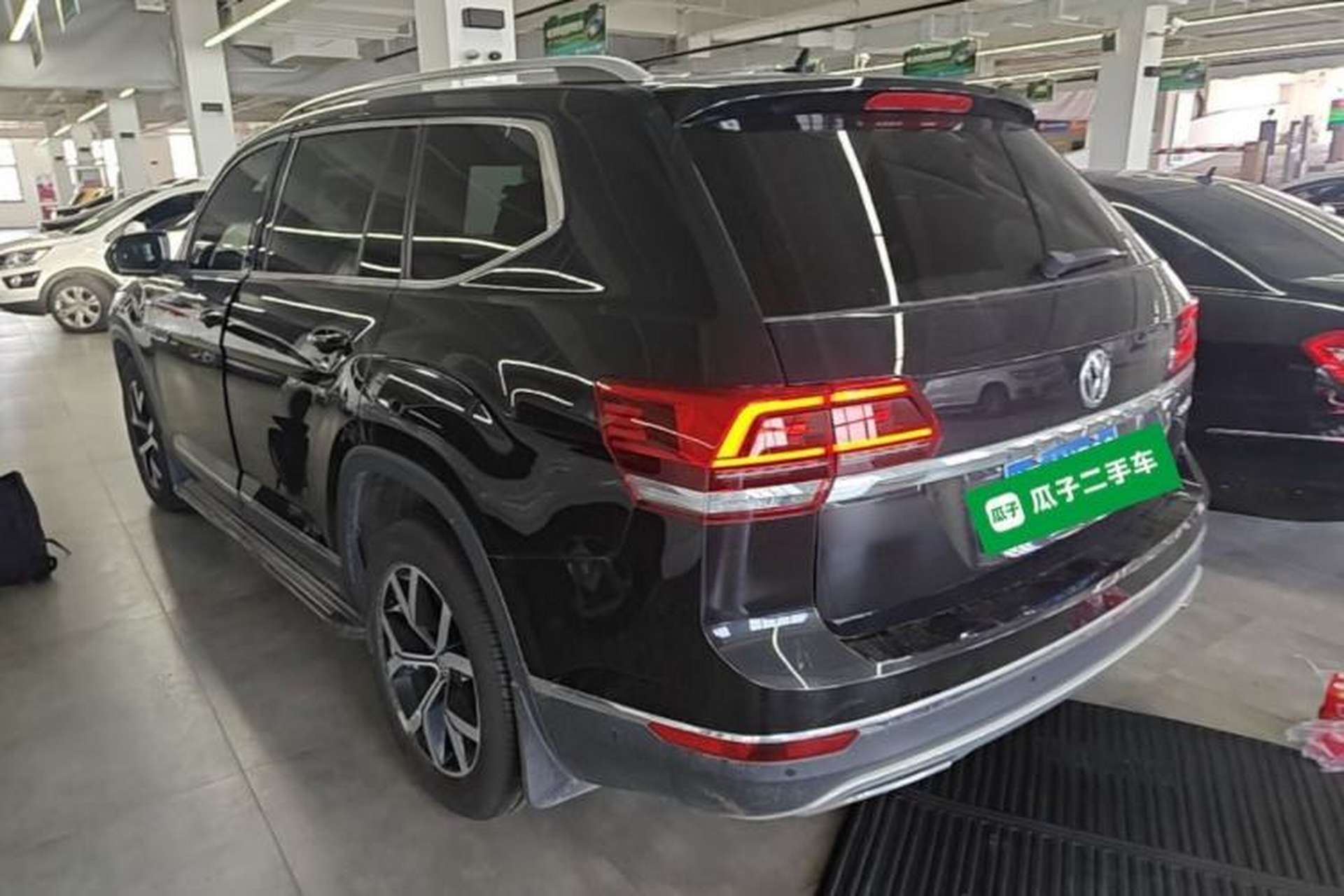 Used Volkswagen Teramont 2019 330TSI Two-Wheel-Drive Luxury Edition China V Standard Rear Left 45 Deg