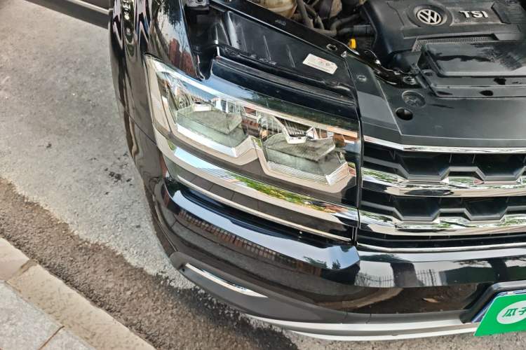Used Volkswagen Teramont 2019 380TSI Four-Wheel Drive Luxury Version China V Standard Right Front Headlight