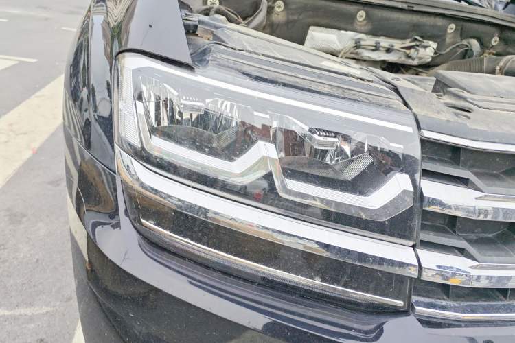 Used Volkswagen Teramont 2019 380TSI Four-Wheel Drive Luxury Version China V Standard Right Front Headlight
