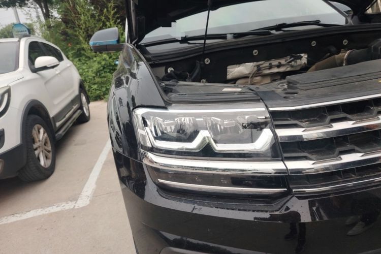 Used Volkswagen Teramont 2019 380TSI Four-Wheel Drive Comfort Edition China V Standard Right Front Headlight