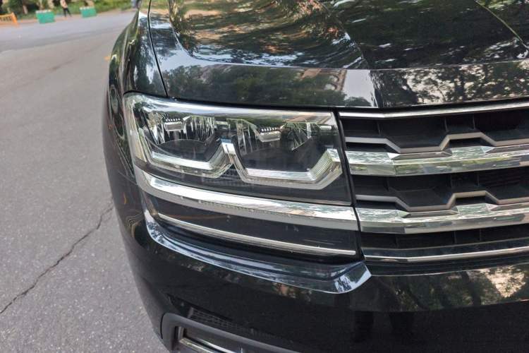 Used Volkswagen Teramont 2019 380TSI Four-Wheel Drive Luxury Version China VI Standard Right Front Headlight