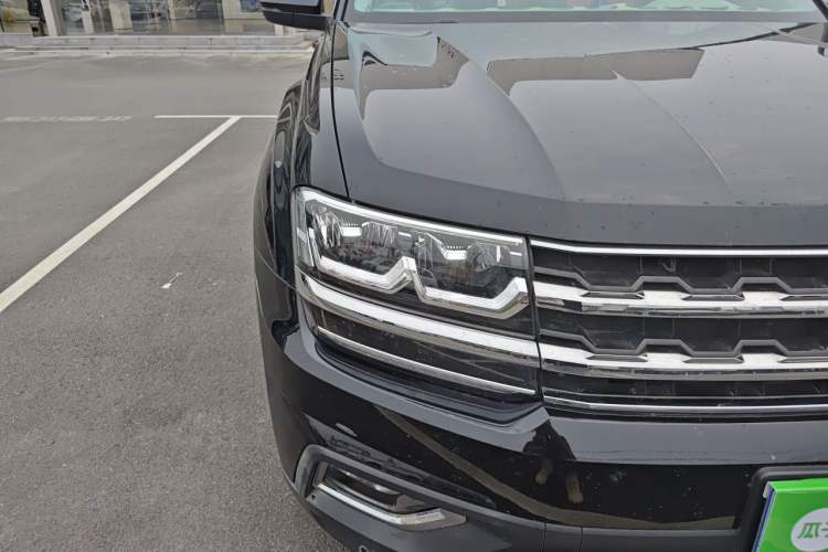 Used Volkswagen Teramont 2019 380TSI Four-Wheel Drive Luxury Version China VI Standard Right Front Headlight