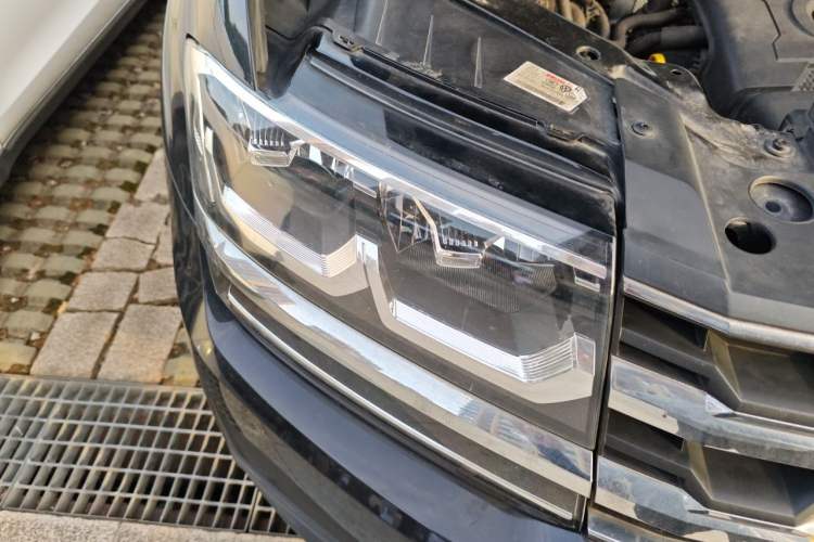 Used Volkswagen Teramont 2019 380TSI Four-Wheel Drive Comfort Edition China V Standard Right Front Headlight
