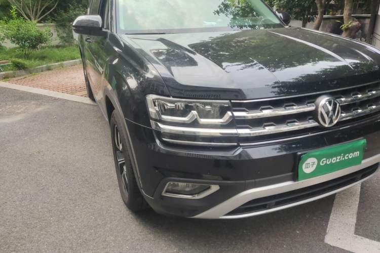 Used Volkswagen Teramont 2019 330TSI Two-Wheel-Drive Luxury Edition China VI Standard Right Front Headlight