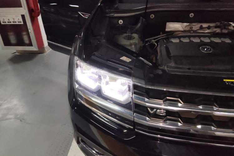 Used Volkswagen Teramont 2019 530 V6 Four-Wheel Drive Luxury Edition China V Standard Right Front Headlight